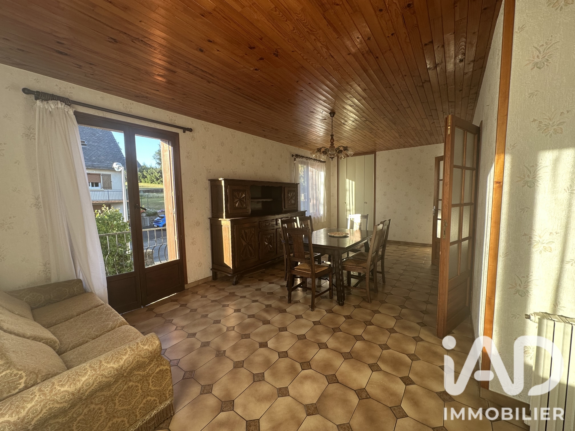 Vente maison à Besse-et-Saint-Anastaise (63610) : maison de ville 9 pièces 191 m² - 2070791 — 9