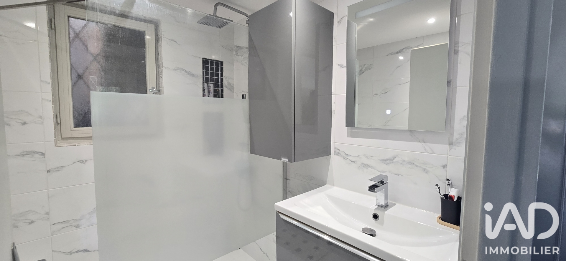 Vente maison à La Ferté-Saint-Cyr (41220) : maison 8 pièces 228 m² - 2091804 — 4