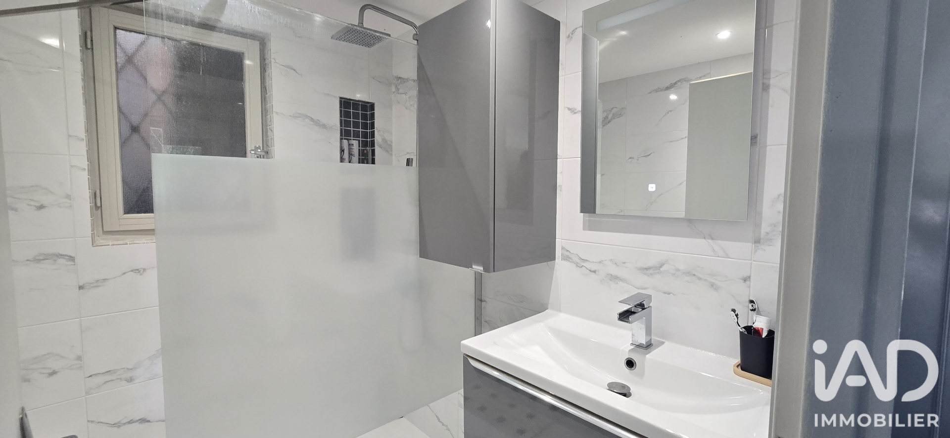 Vente maison à La Ferté-Saint-Cyr (41220) : maison 8 pièces 228 m² - 2091804 — 13