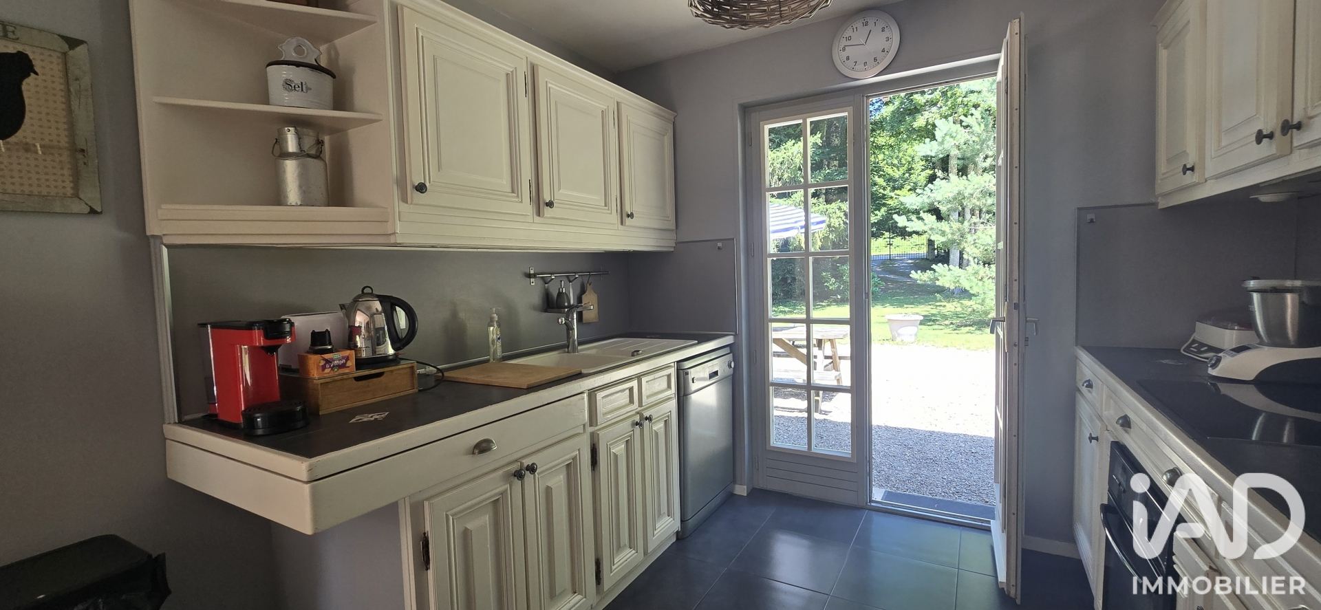 Vente maison à La Ferté-Saint-Cyr (41220) : maison 8 pièces 228 m² - 2091804 — 23