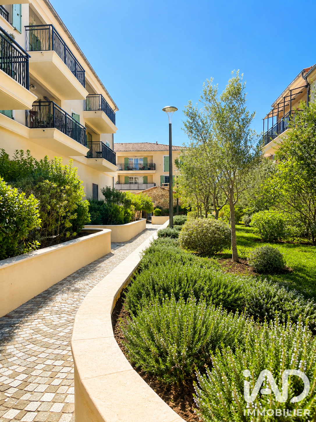 Vente appartement à Roquefort-les-Pins (06330) : appartement 4 pièces 84 m² - 2094370 — 8