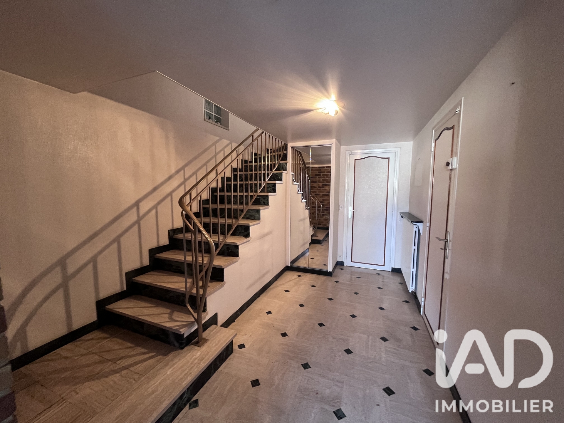 Vente maison à Le Raincy (93340) : maison 6 pièces 146 m² - 2094931 — 23