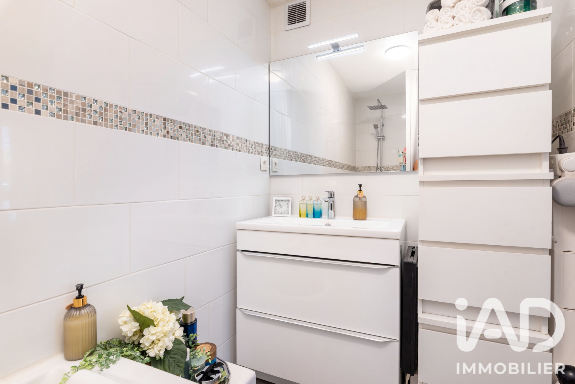 Vente appartement à Chassieu (69680) : appartement 2 pièces 46 m² - 2087286 — 9