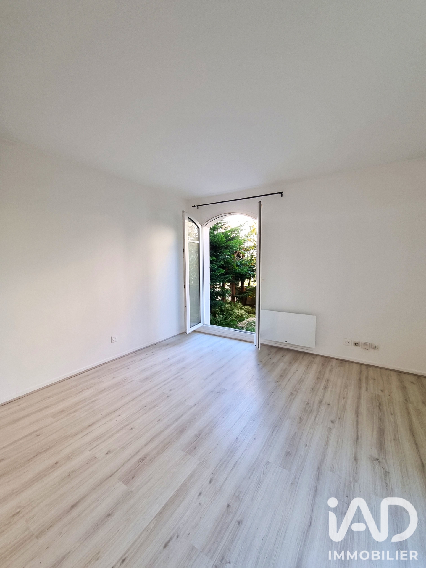 Vente appartement à Voisins-le-Bretonneux (78960) : appartement 1 pièce 29 m² - 2095018 — 4