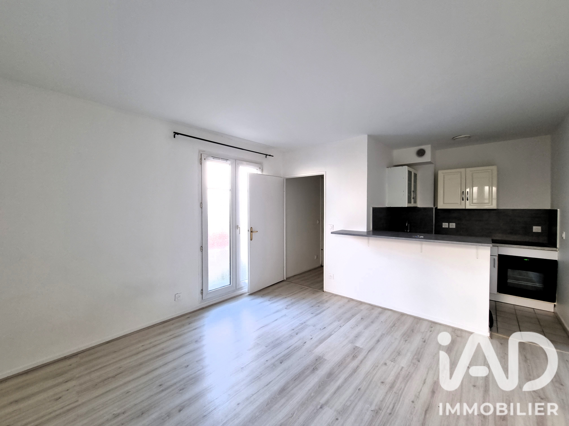 Vente appartement à Voisins-le-Bretonneux (78960) : appartement 1 pièce 29 m² - 2095018 — 5