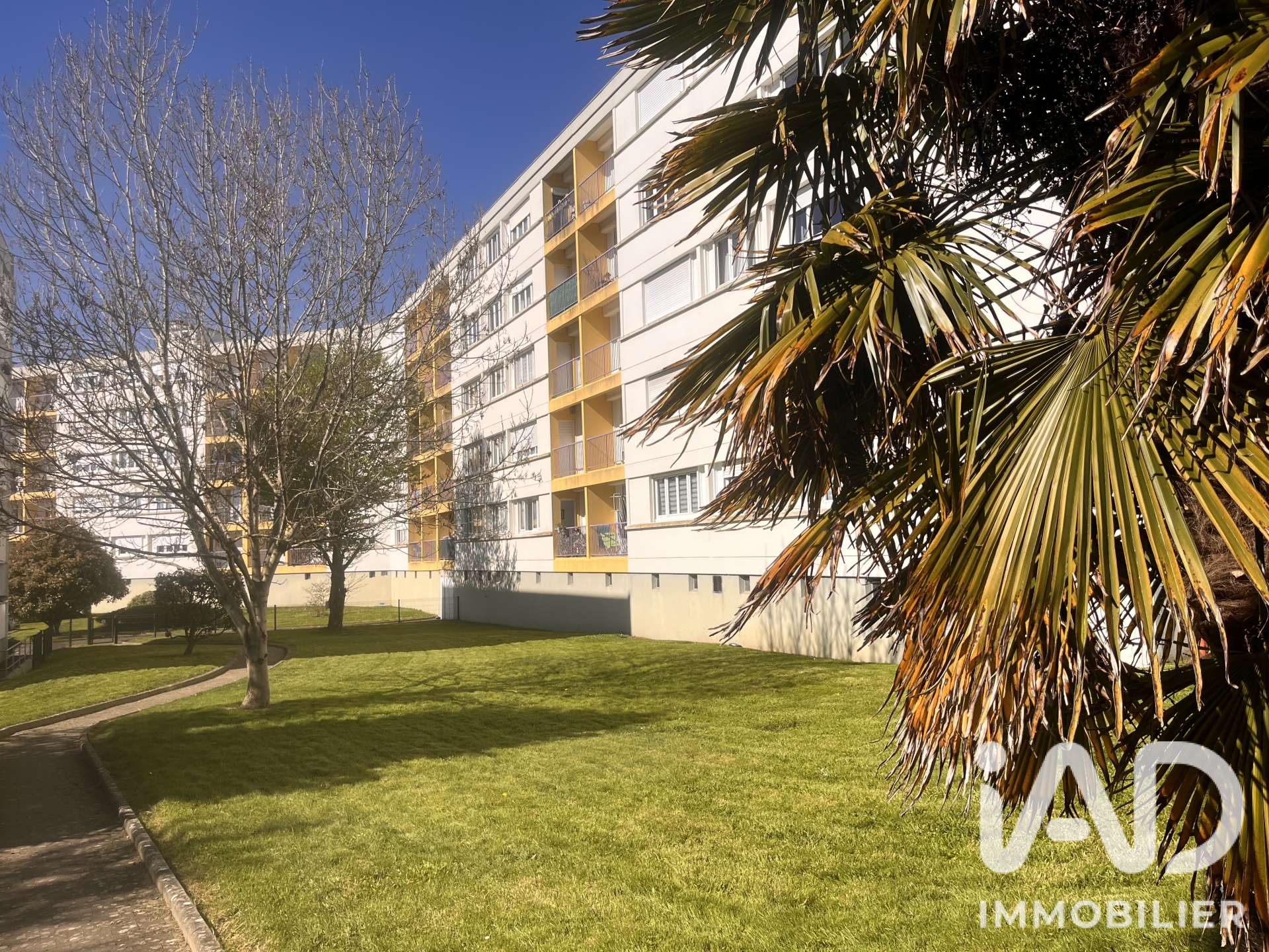 Vente appartement à Lanester (56600) : appartement 4 pièces 75 m² - 2093657 — 11