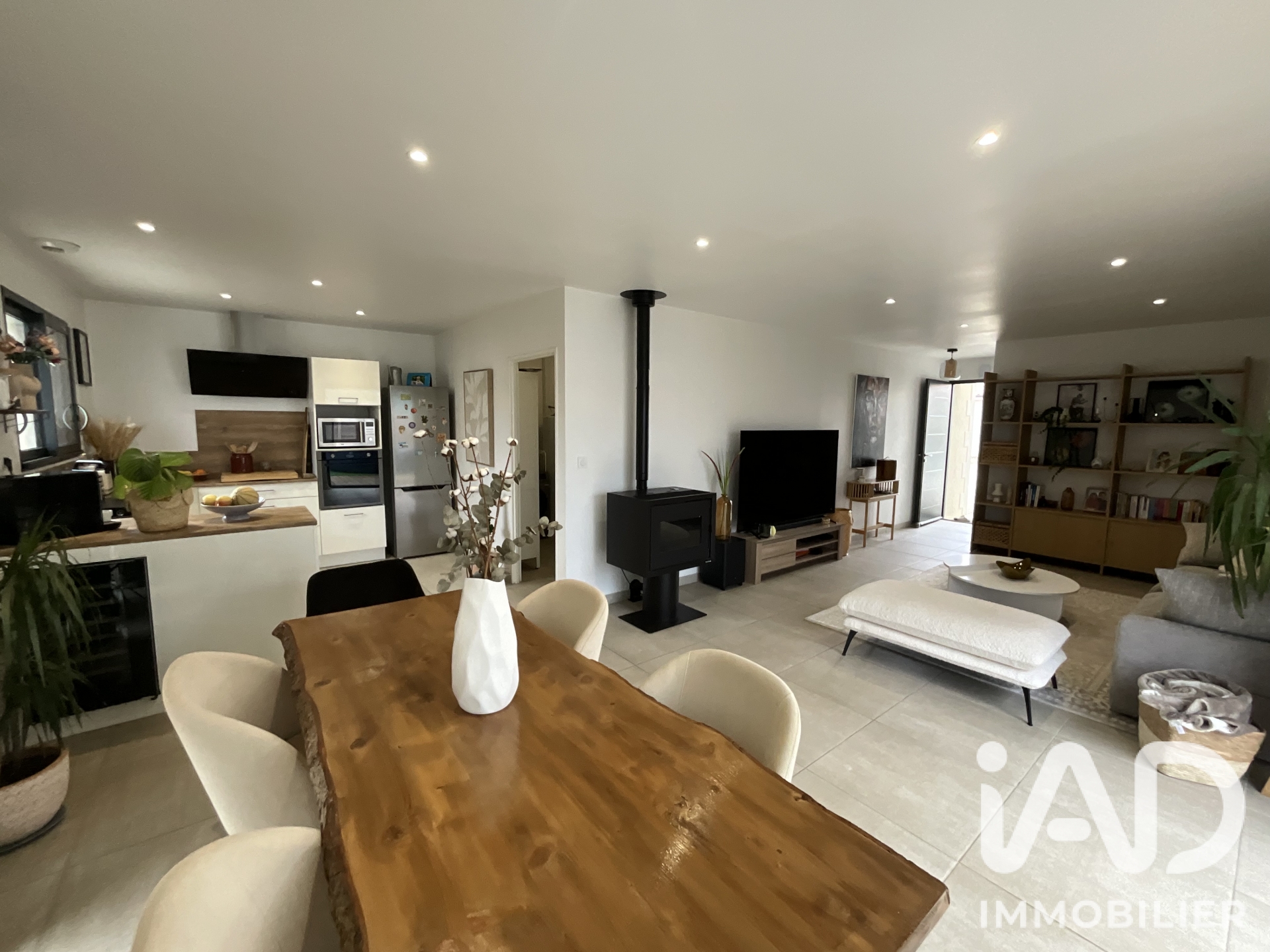 Vente maison à Fontaine-le-Comte (86240) : maison traditionnelle 5 pièces 100 m² - 2104174 — 4
