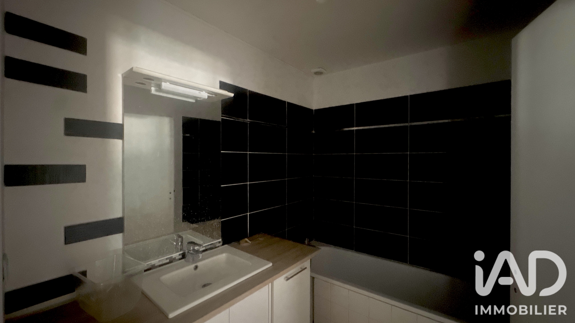 Vente appartement à Pont-Saint-Esprit (30130) : appartement 4 pièces 77 m² - 2083700 — 10
