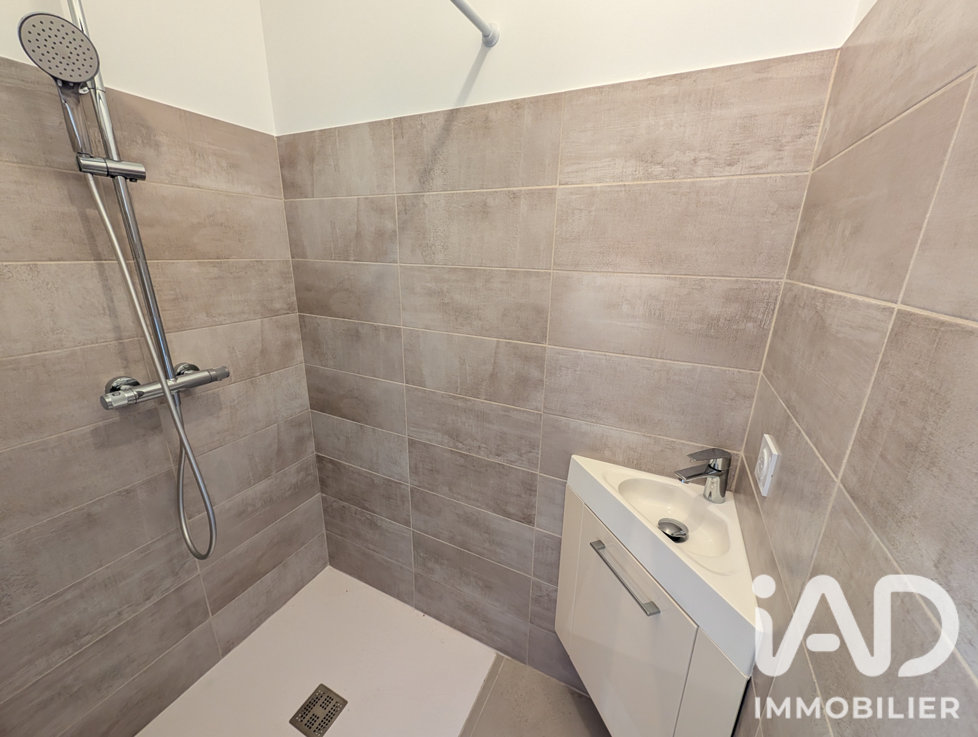 Vente maison à La Ville-Dieu-du-Temple (82290) : maison 5 pièces 110 m² - 2101022 — 10