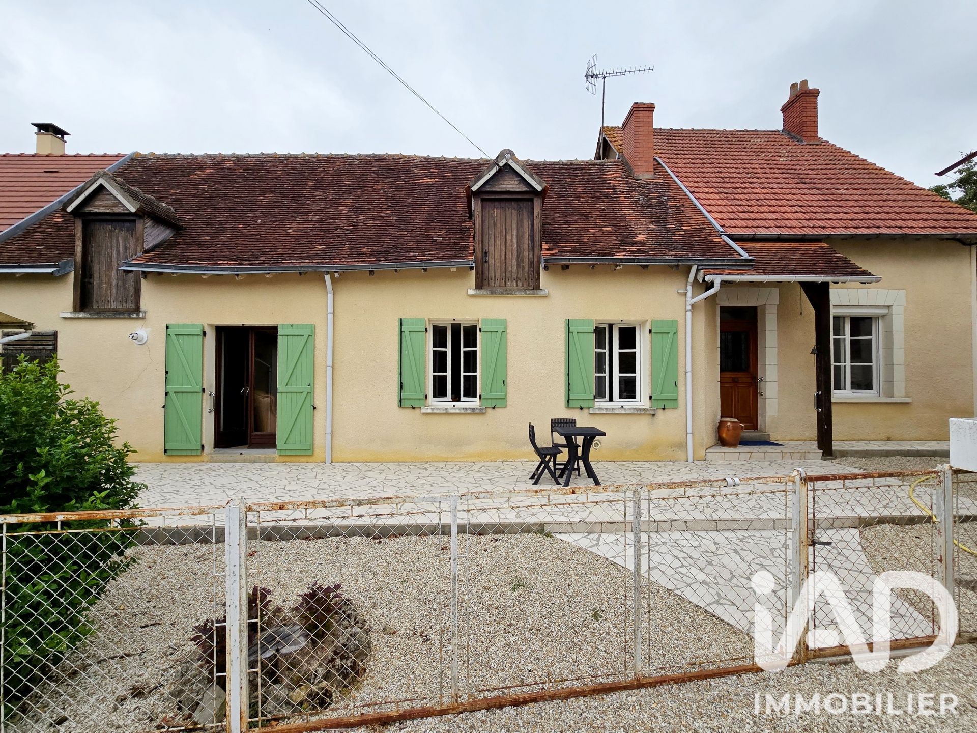 Maison à Moulins-sur-Céphons
