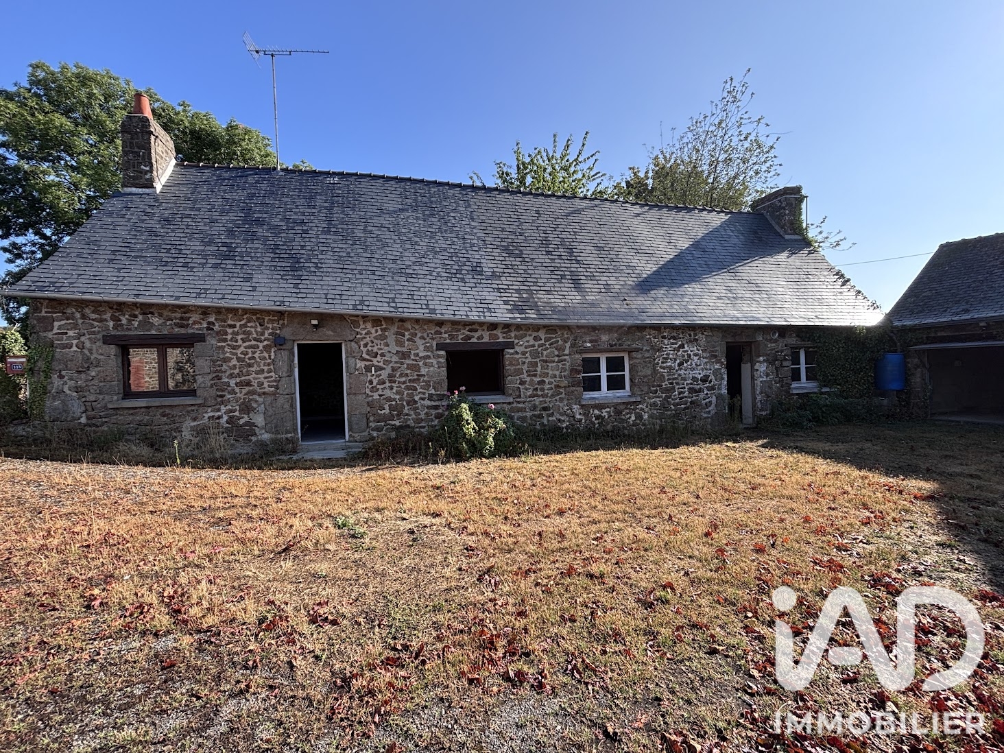 Maison à vendre à Oisseau — 54 000 € — IAD France