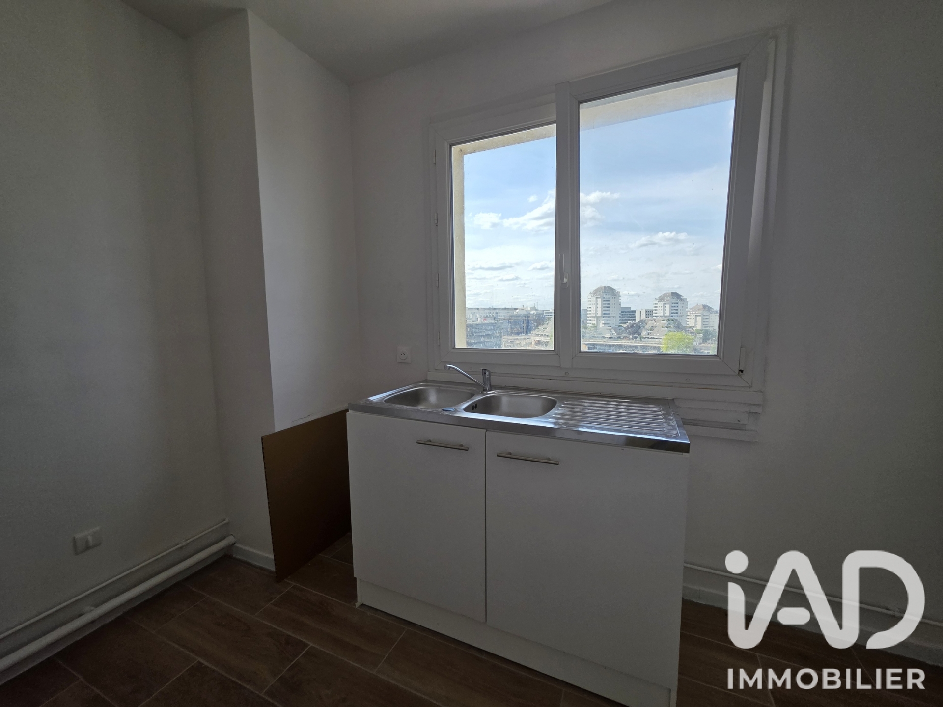 Vente appartement à Noisy-le-Grand (93160) : appartement 4 pièces 73 m² - 2084426 — 8