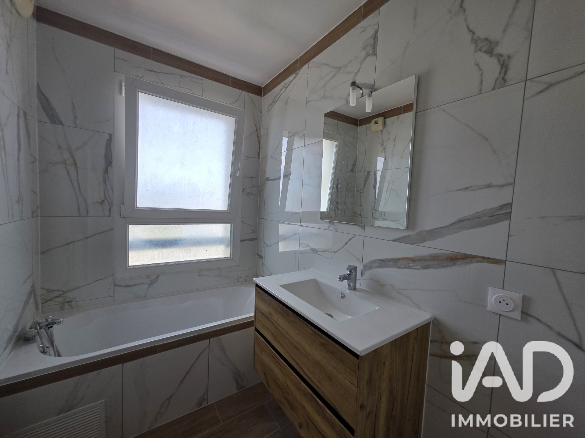 Vente appartement à Noisy-le-Grand (93160) : appartement 4 pièces 73 m² - 2084426 — 13