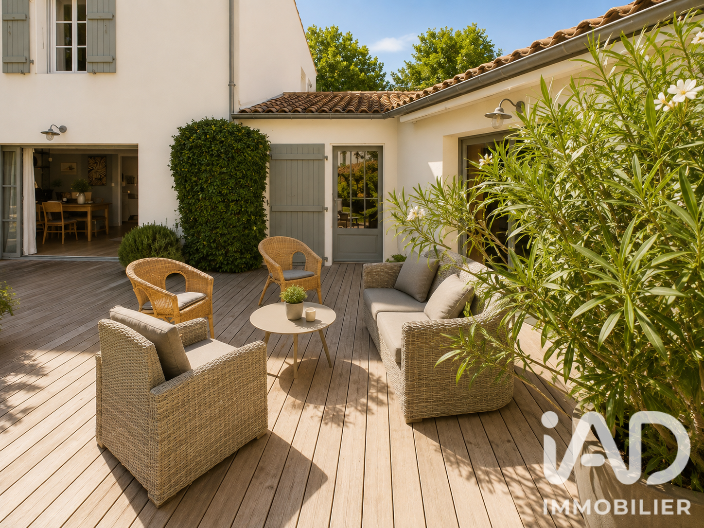 Vente maison à La Flotte (17630) : maison de village 10 pièces 213 m² - 2103110 — 13