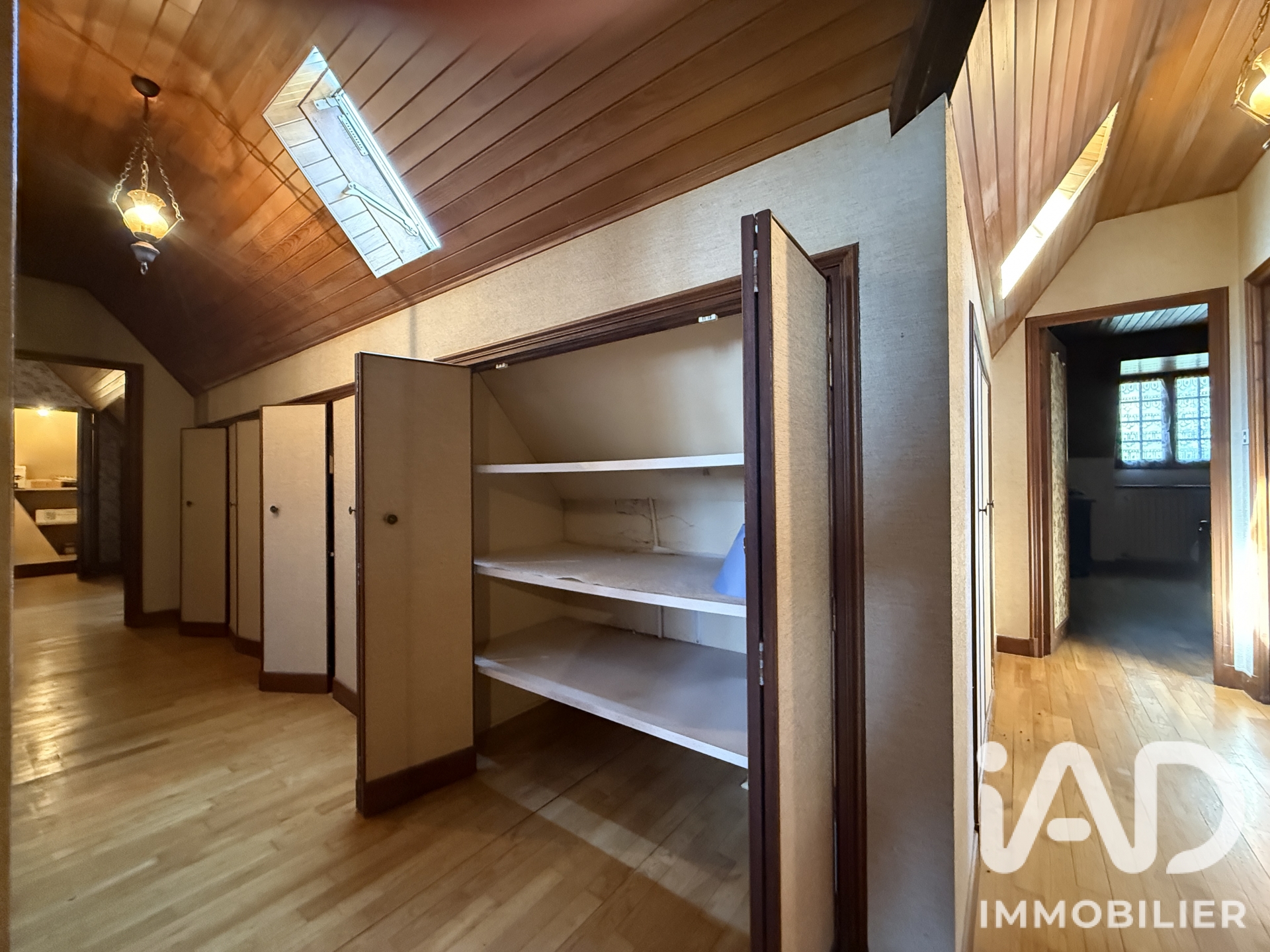 Vente maison à Saint-Hippolyte (12140) : maison de campagne 10 pièces 235 m² - 2084549 — 17