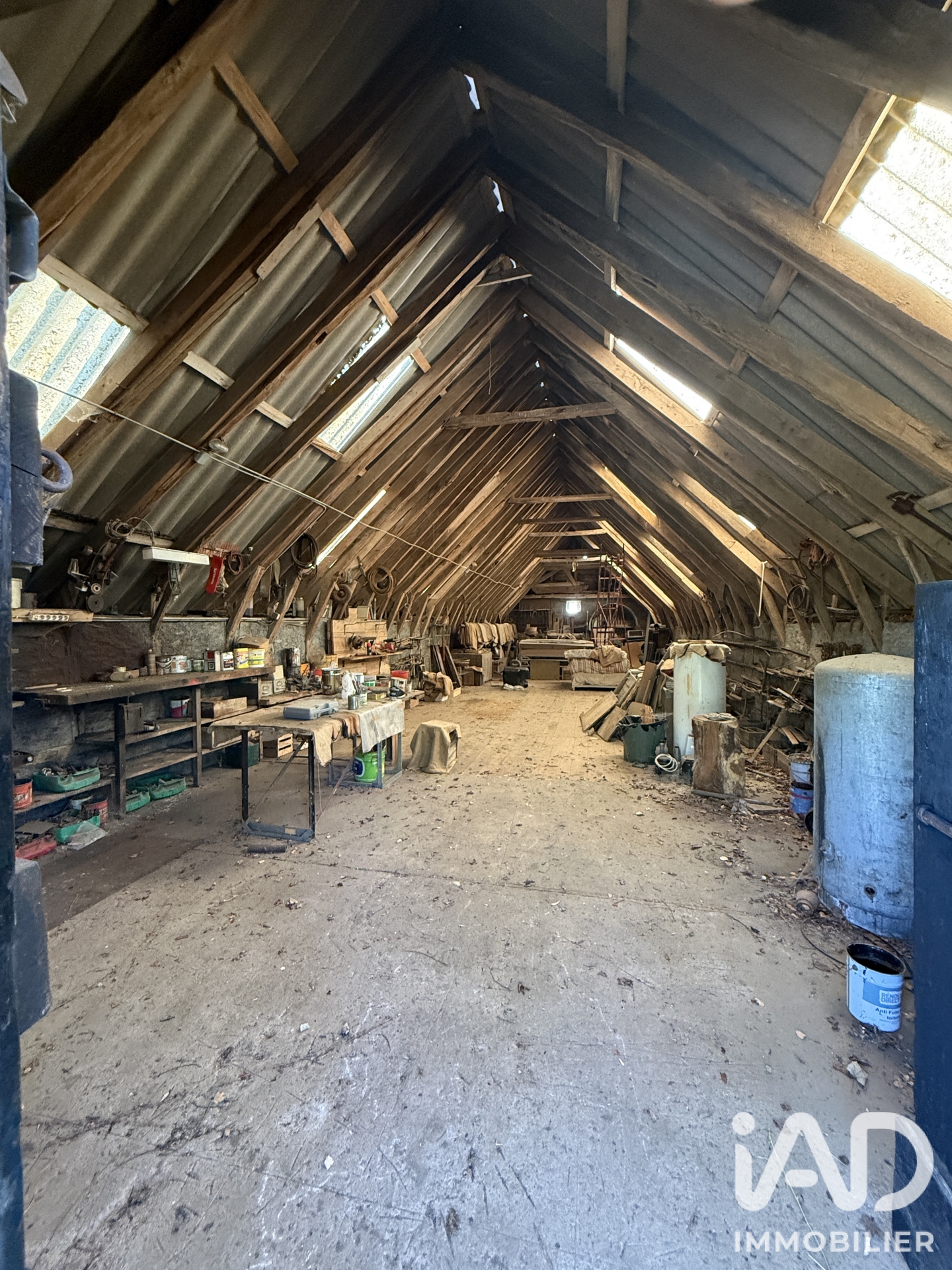 Vente maison à Saint-Hippolyte (12140) : maison de campagne 10 pièces 235 m² - 2084549 — 21