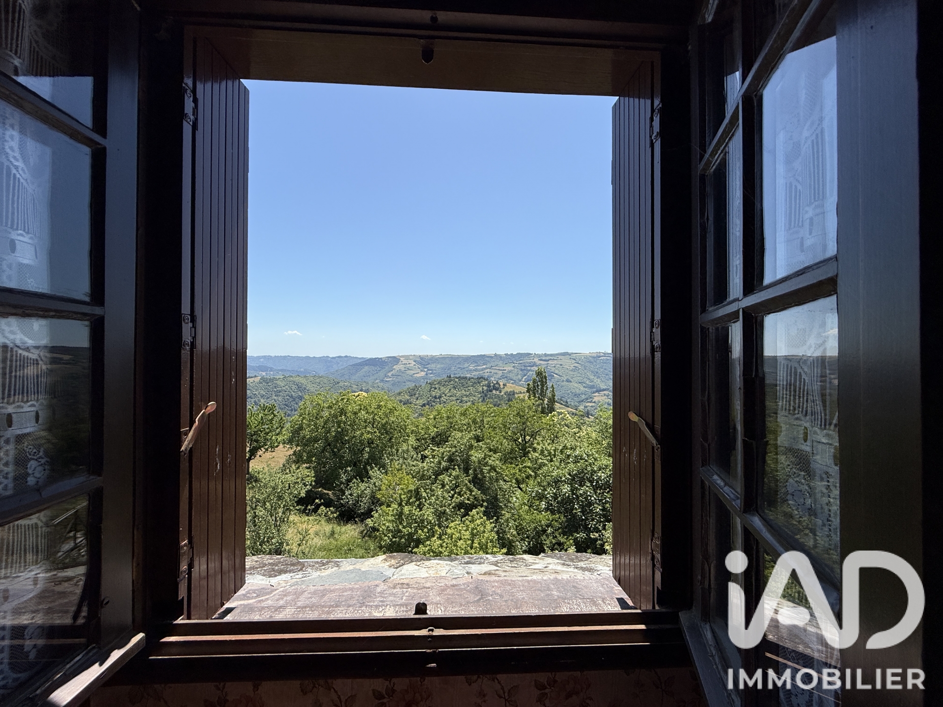 Vente maison à Saint-Hippolyte (12140) : maison de campagne 10 pièces 235 m² - 2084549 — 20