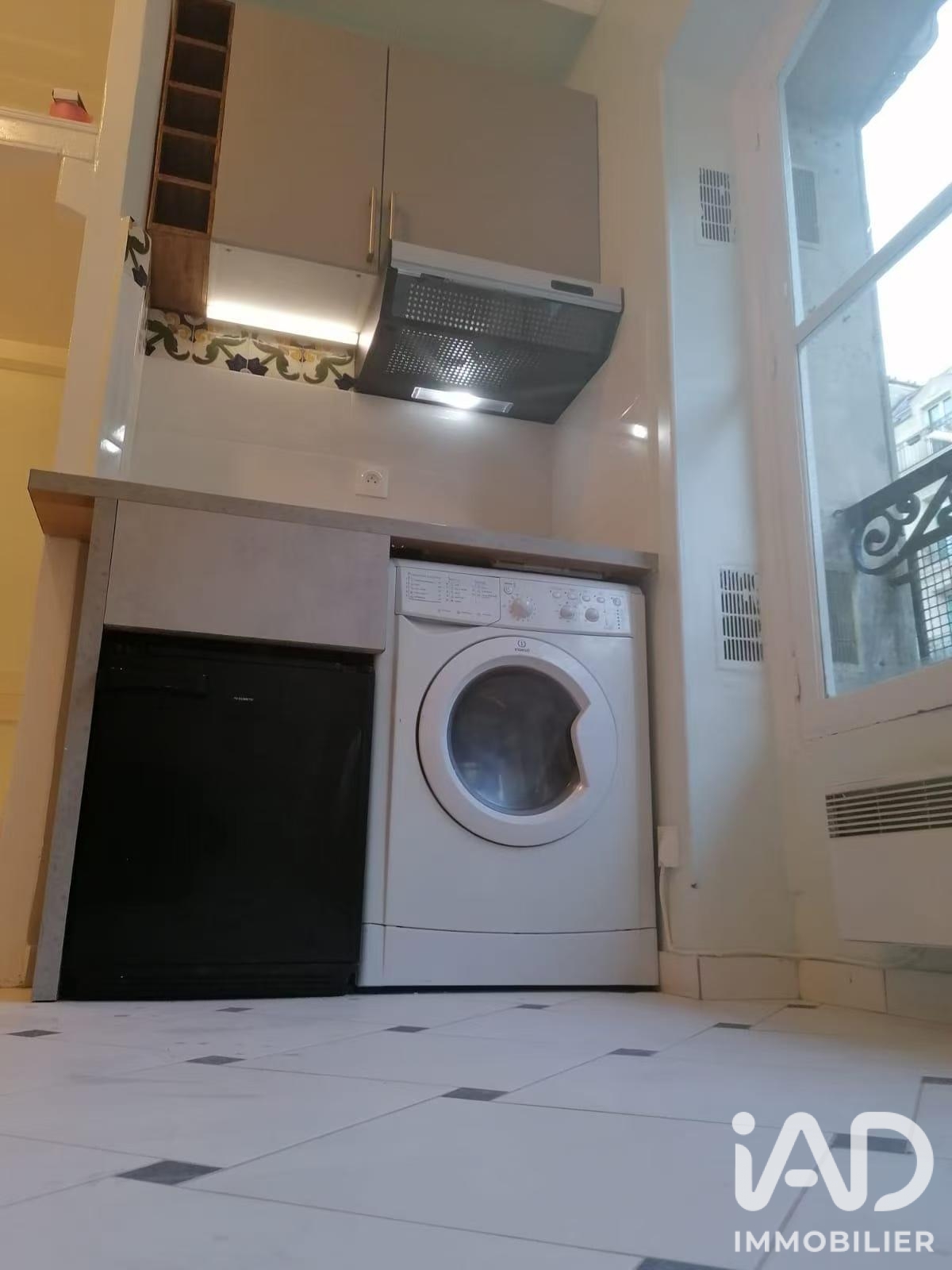 Appartement à vendre à Paris — 209 000 € — IAD France