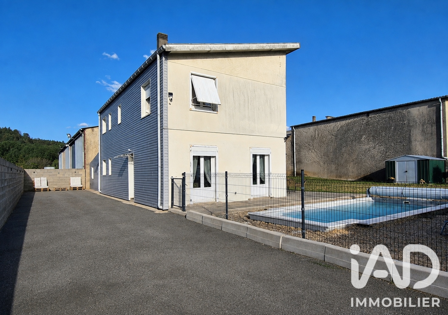 Maison à vendre à Mazamet — 180 000 € — IAD France