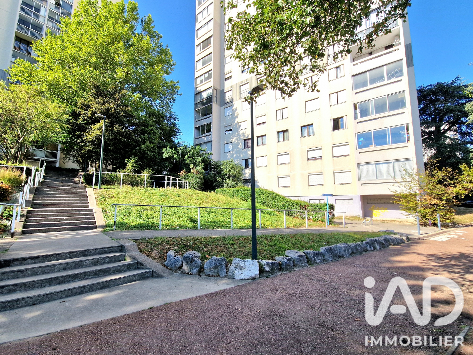 Vente appartement à Échirolles (38130) : appartement 5 pièces 80 m² - 2099349 — 9