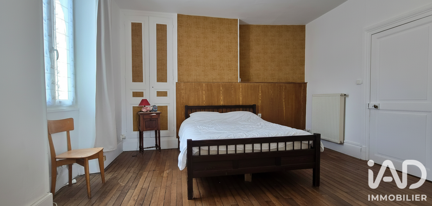 Vente maison à Saint-Amand-Montrond (18200) : maison de ville 3 pièces 71 m² - 2085412 — 11