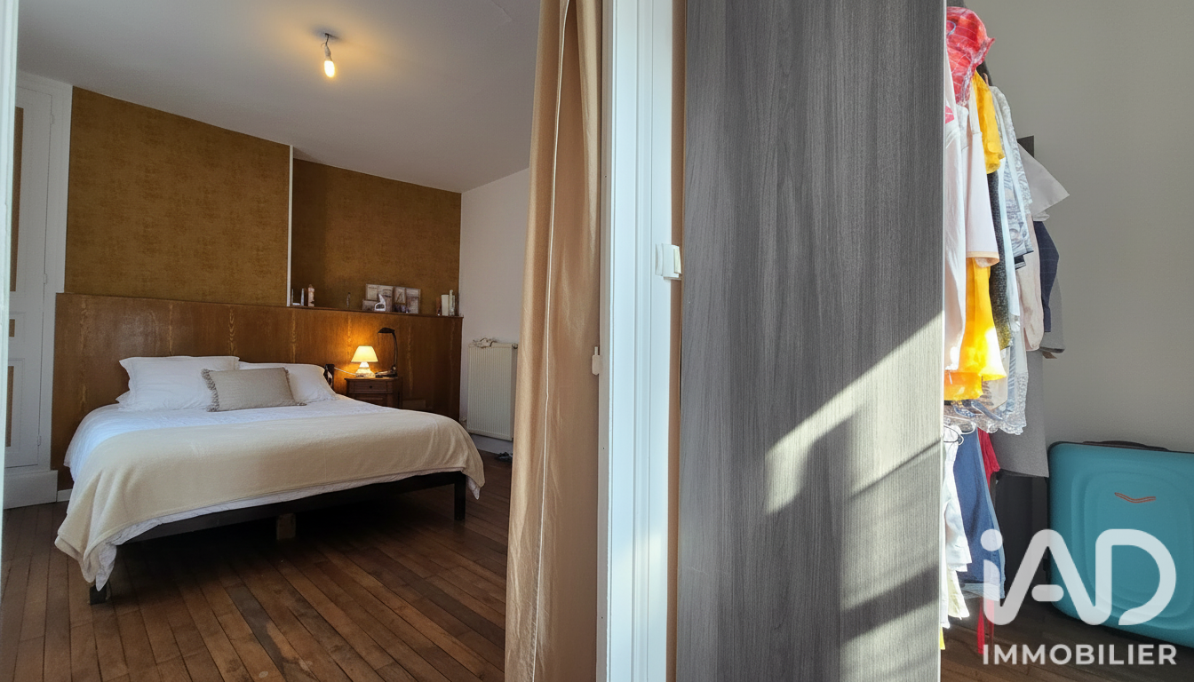 Vente maison à Saint-Amand-Montrond (18200) : maison de ville 3 pièces 71 m² - 2085412 — 12