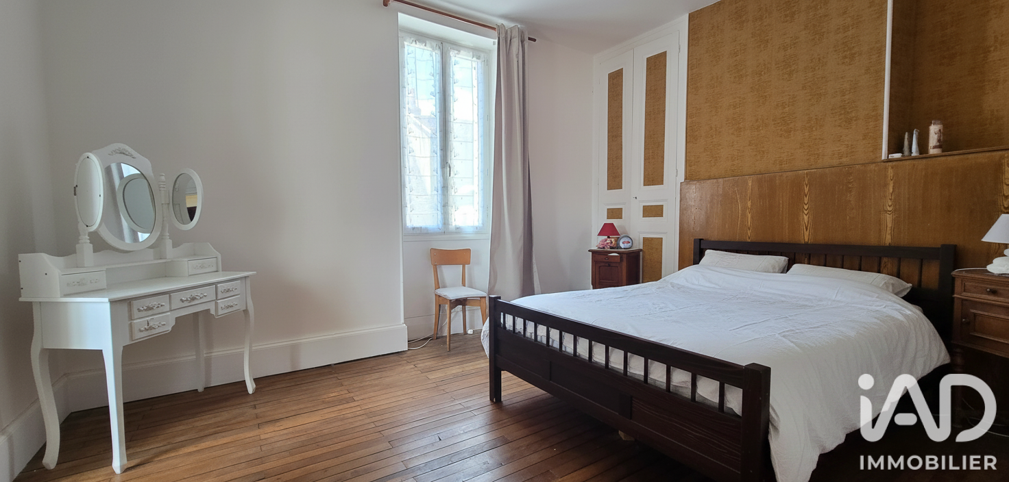 Vente maison à Saint-Amand-Montrond (18200) : maison de ville 3 pièces 71 m² - 2085412 — 10