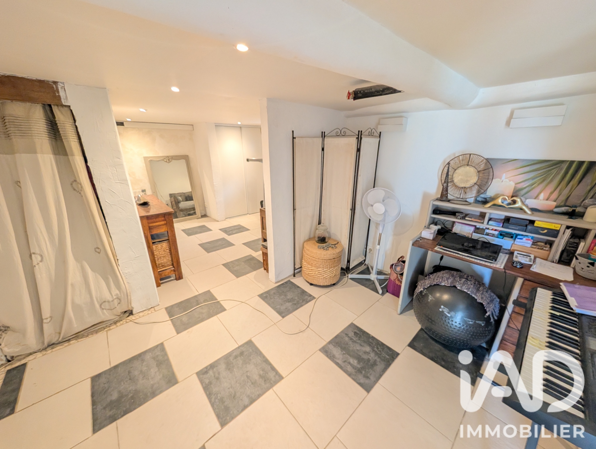 Vente maison à Lussac-les-Châteaux (86320) : maison 5 pièces 107 m² - 2100411 — 29