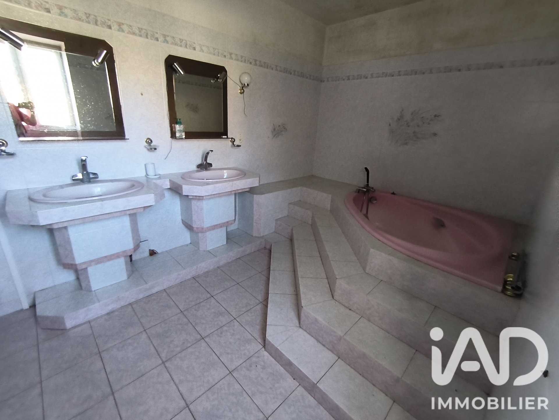 Vente maison à Lezay (79120) : maison 5 pièces 162 m² - 2097752 — 8
