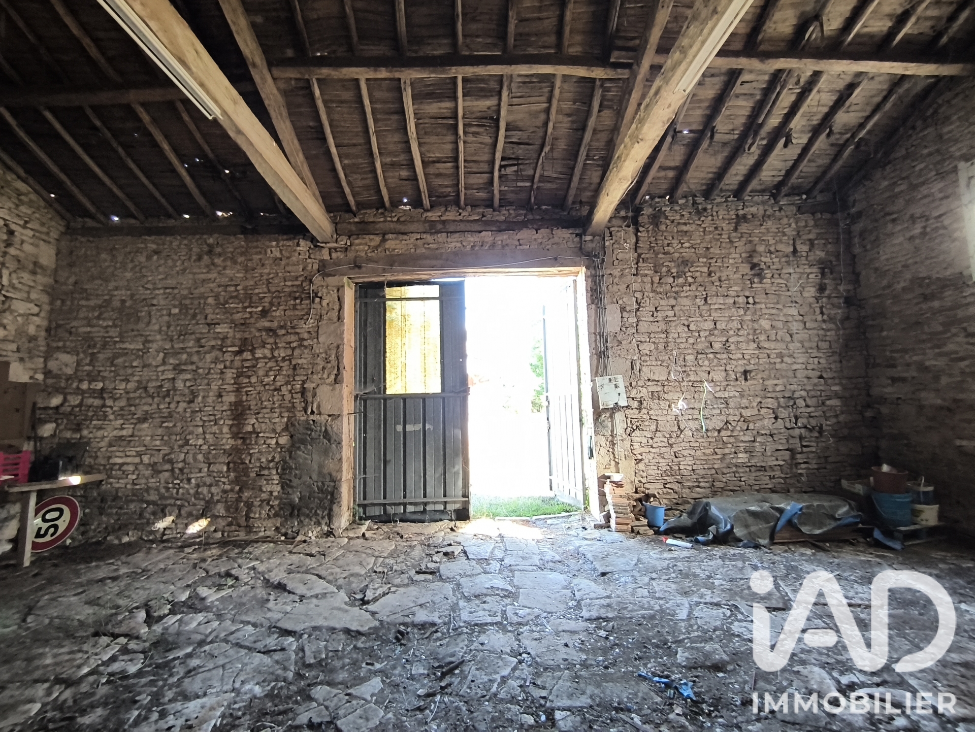 Vente maison à Lezay (79120) : maison 5 pièces 162 m² - 2097752 — 18