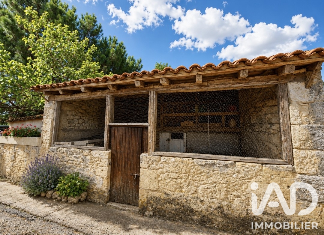 Vente maison à Thénac (24240) : maison 7 pièces 115 m² - 2100088 — 17