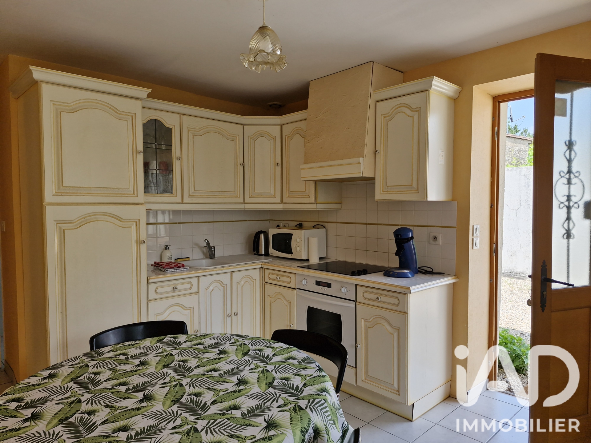 Vente maison à Montcaret (24230) : maison de village 13 pièces 412 m² - 2099668 — 24