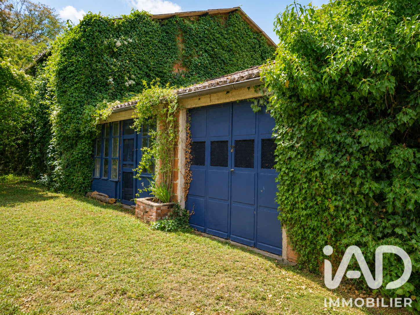 Vente maison à Saint-Claud (16450) : demeure 8 pièces 353 m² - 2100111 — 24