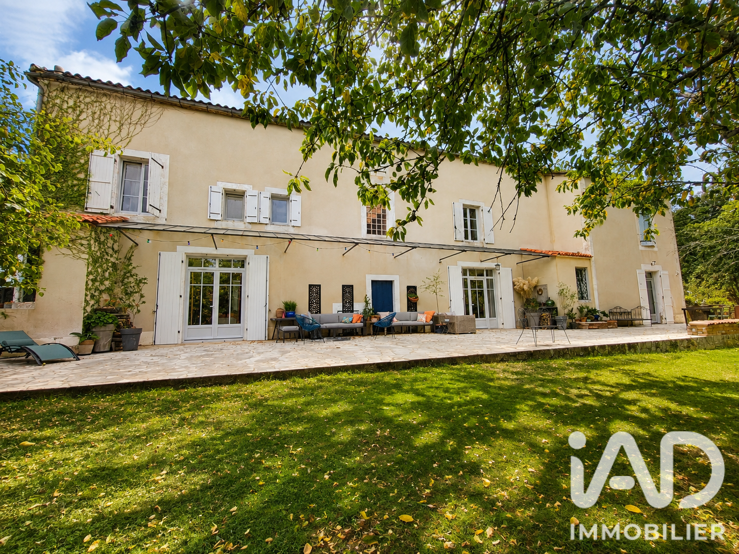 Vente maison à Saint-Claud (16450) : demeure 8 pièces 353 m² - 2100111 — 23