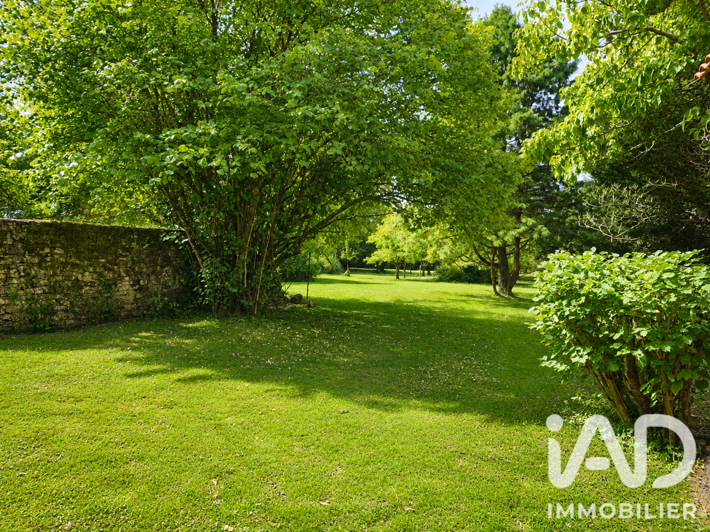 Vente maison à Saint-Claud (16450) : demeure 8 pièces 353 m² - 2100111 — 25