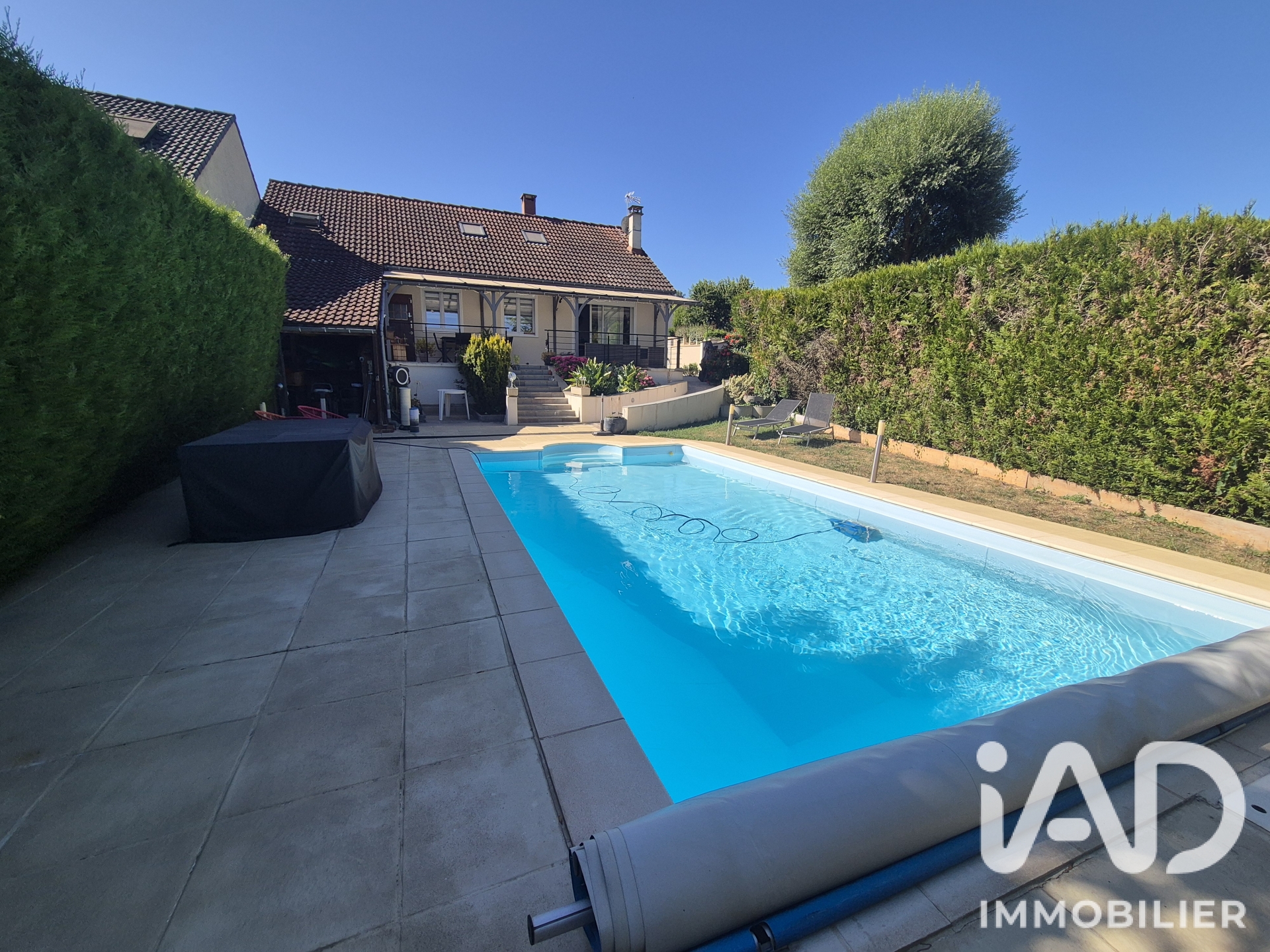 Maison à vendre à Quincy-Voisins — 426 000 € — IAD France