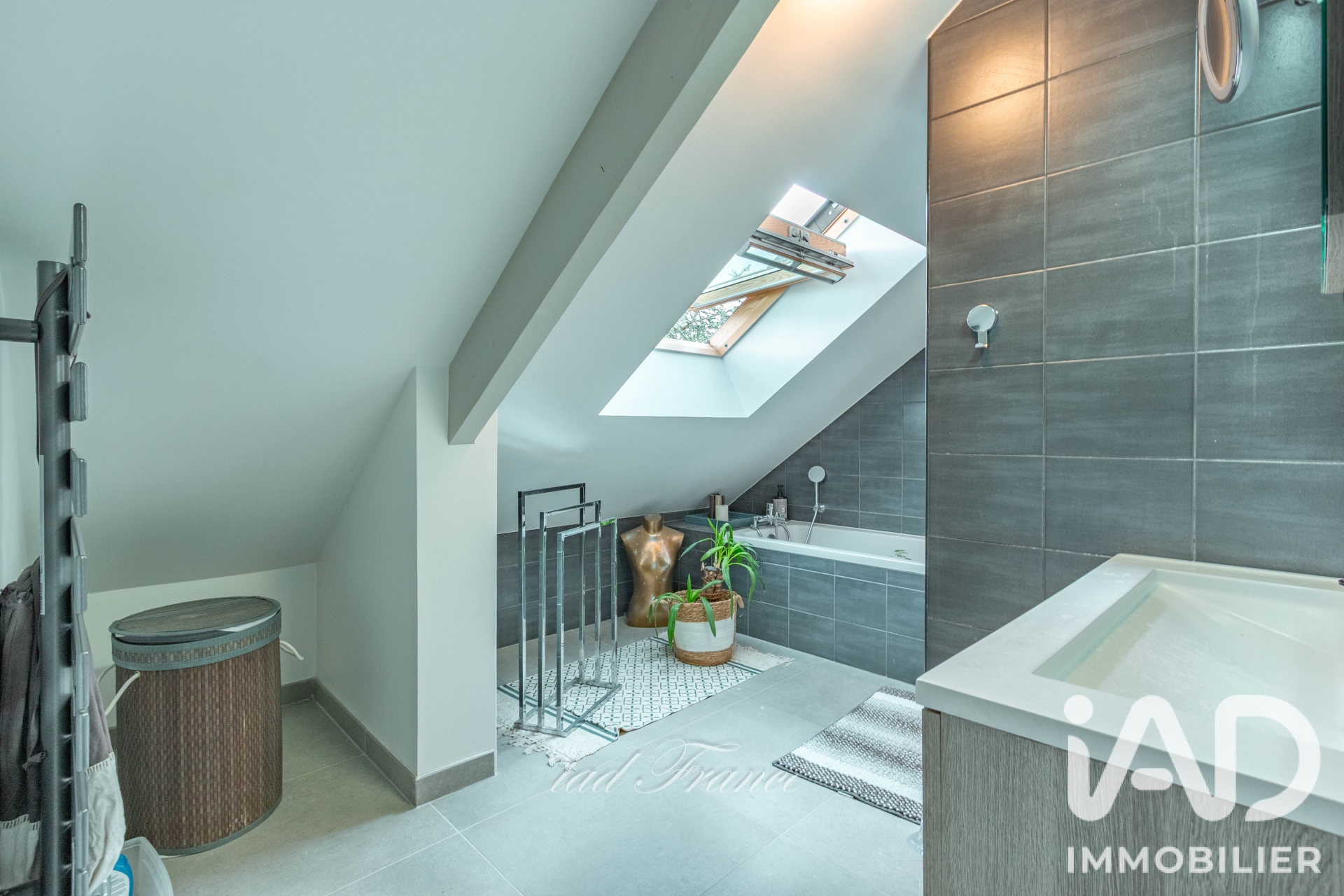 Vente maison à Orgeval (78630) : maison 8 pièces 214 m² - 2101115 — 16