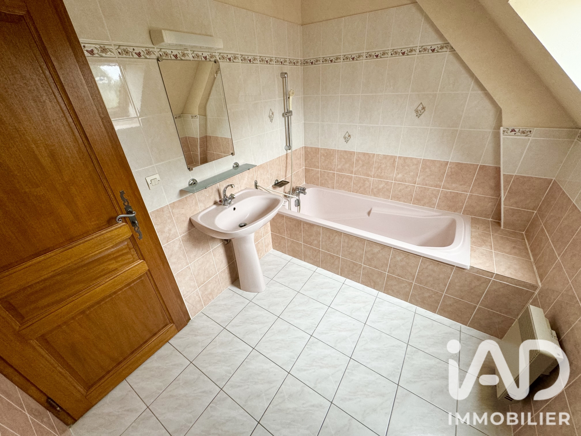 Vente maison à Sandillon (45640) : maison 6 pièces 145 m² - 2098733 — 18
