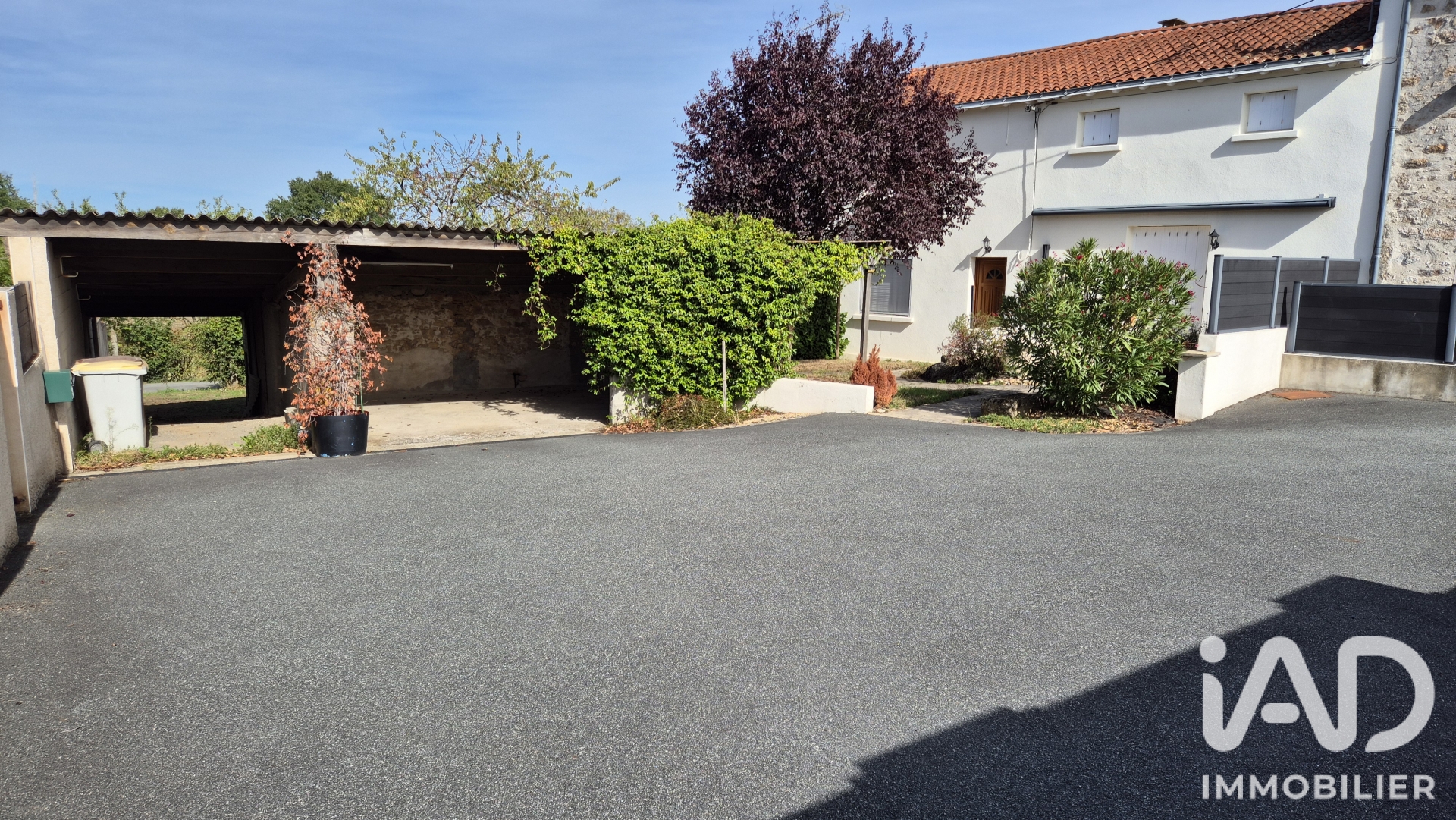 Vente maison à La Tessoualle (49280) : maison 6 pièces 124 m² - 2021107 — 21