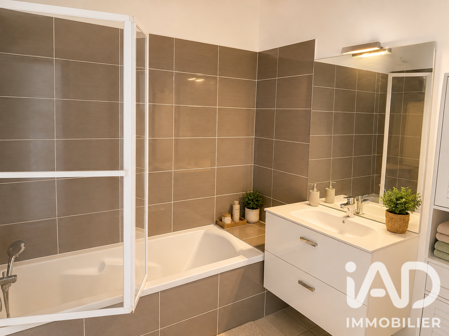 Vente appartement à L'Isle-d'Abeau (38080) : appartement 3 pièces 61 m² - 2099689 — 10