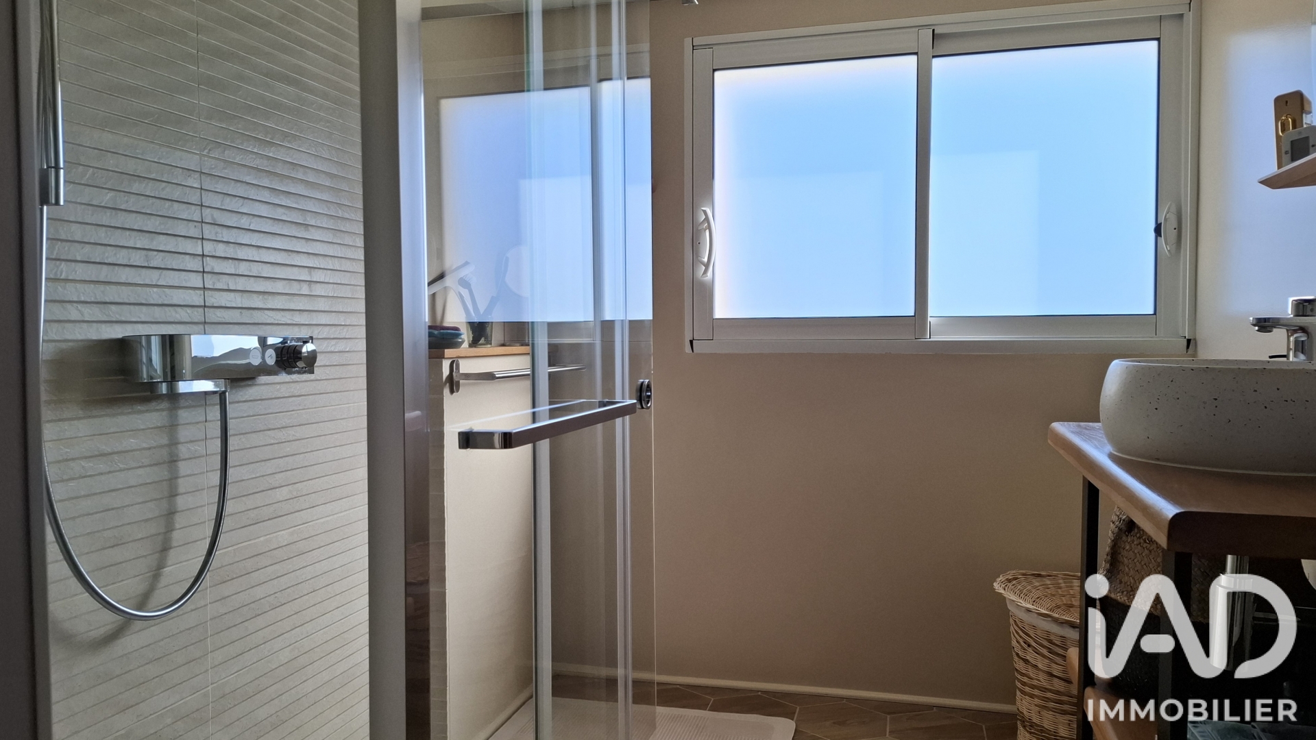 Vente maison à Dompierre-sur-Mer (17139) : maison d'architecte 7 pièces 200 m² - 2100924 — 8