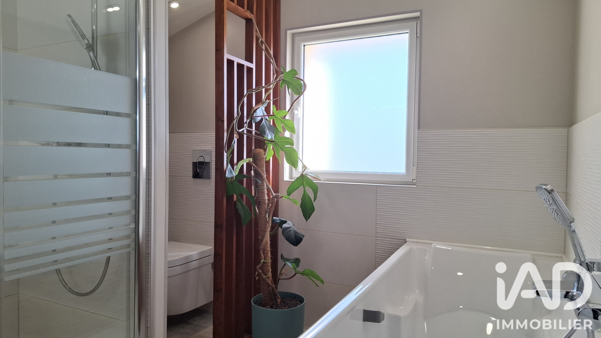 Vente maison à Dompierre-sur-Mer (17139) : maison d'architecte 7 pièces 200 m² - 2100924 — 10
