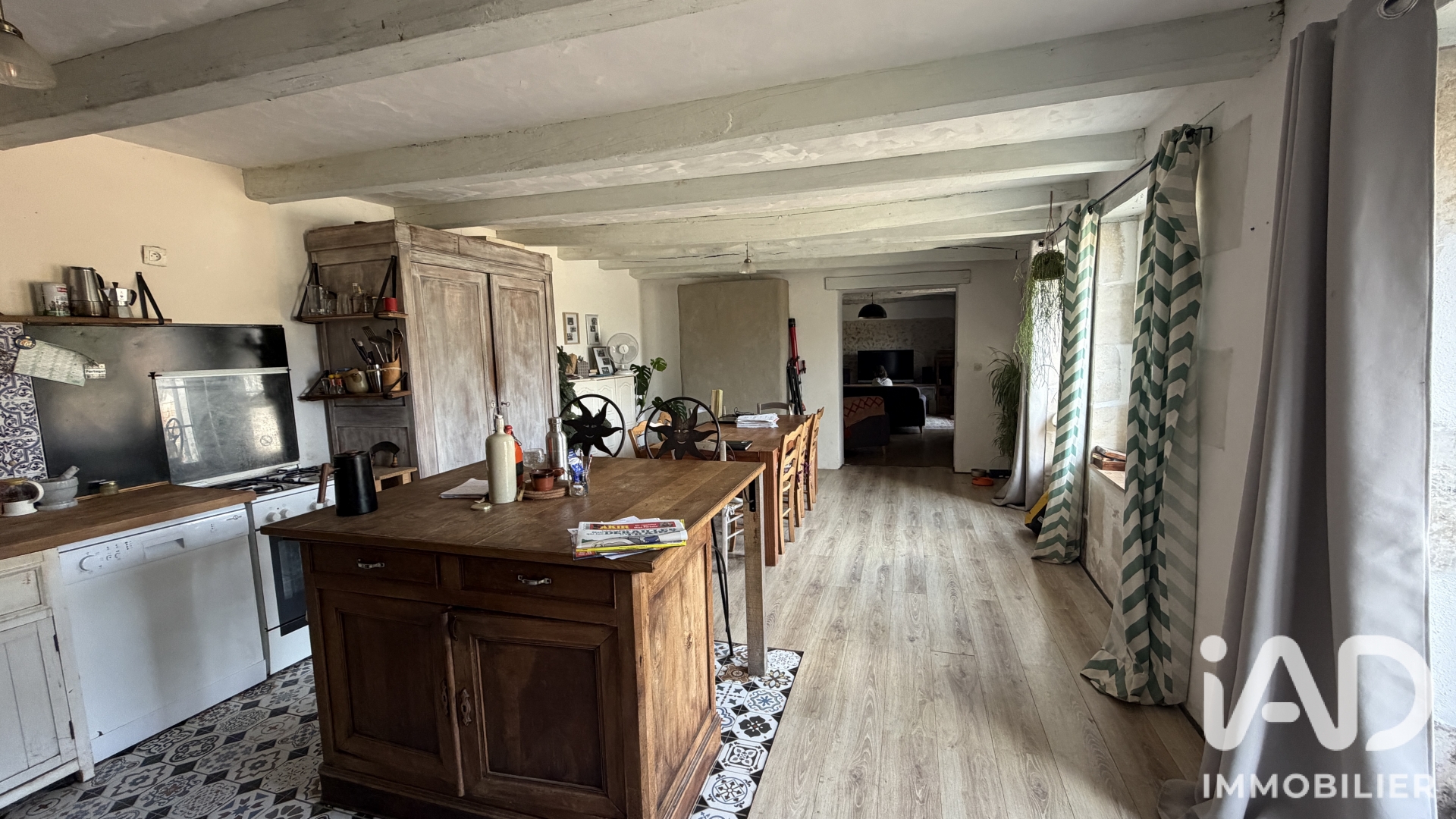 Vente maison à Champagné-Saint-Hilaire (86160) : maison de campagne 6 pièces 140 m² - 2109785 — 15