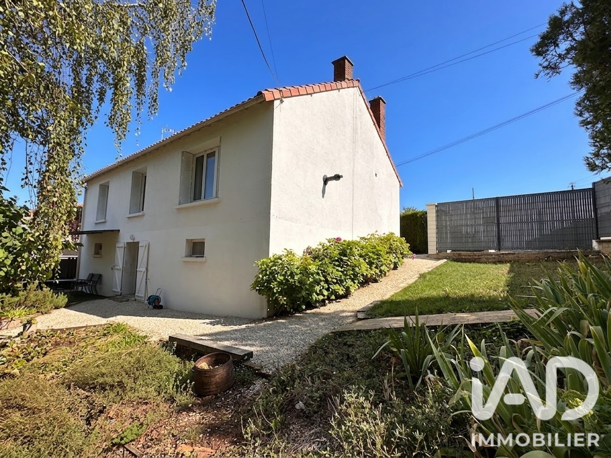 Vente maison à Civray (86400) : maison 3 pièces 82 m² - 2101395 — 12