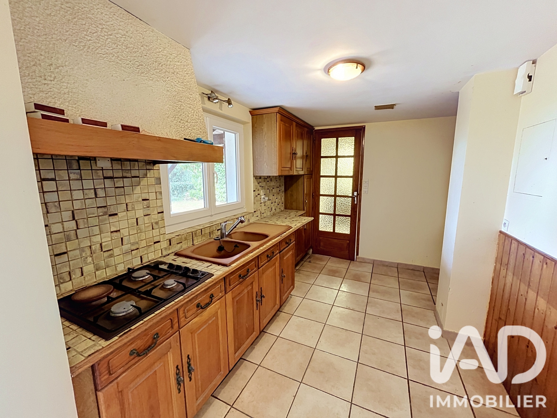Vente maison à Cenon-sur-Vienne (86530) : maison traditionnelle 8 pièces 138 m² - 2100480 — 6