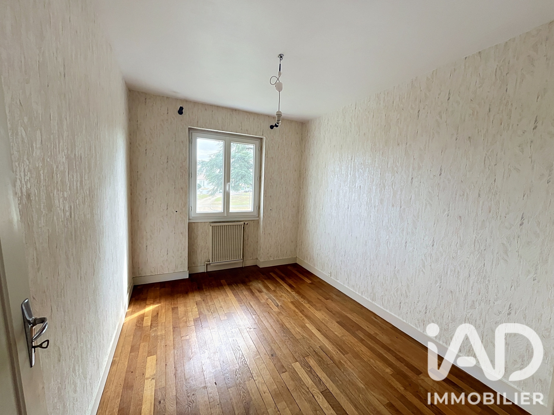 Vente maison à Cenon-sur-Vienne (86530) : maison traditionnelle 8 pièces 138 m² - 2100480 — 11