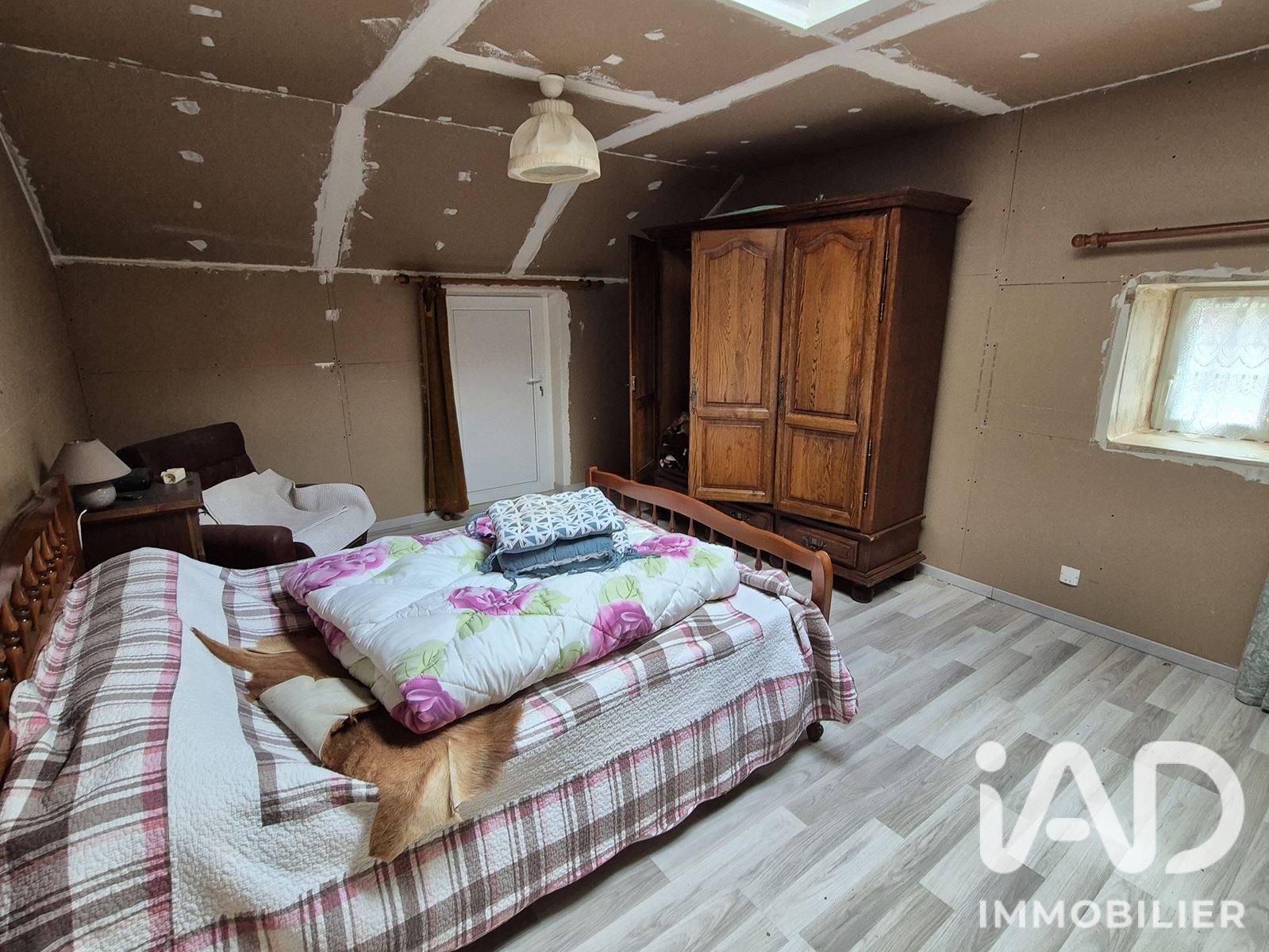 Vente maison à Thénezay (79390) : maison de village 4 pièces 103 m² - 2095732 — 7