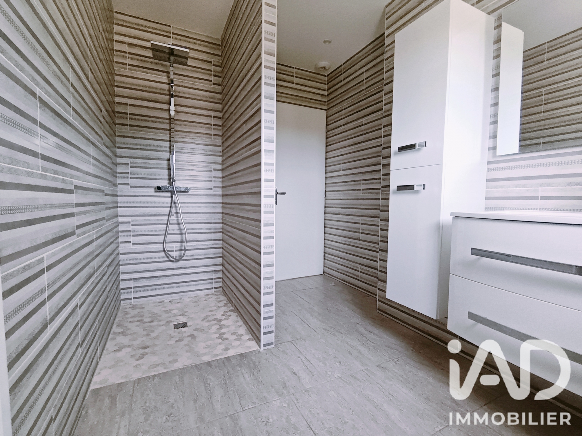 Vente maison à Saint-Ouen (41100) : maison traditionnelle 6 pièces 130 m² - 2105845 — 10