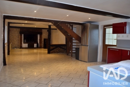 Maison à vendre à Yébleron — 242 000 € — IAD France
