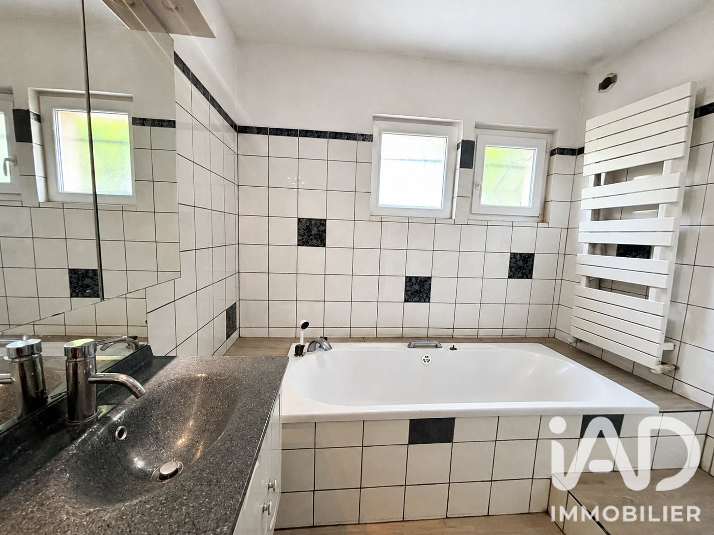 Vente maison à Vayres (33870) : maison traditionnelle 7 pièces 133 m² - 2105923 — 12